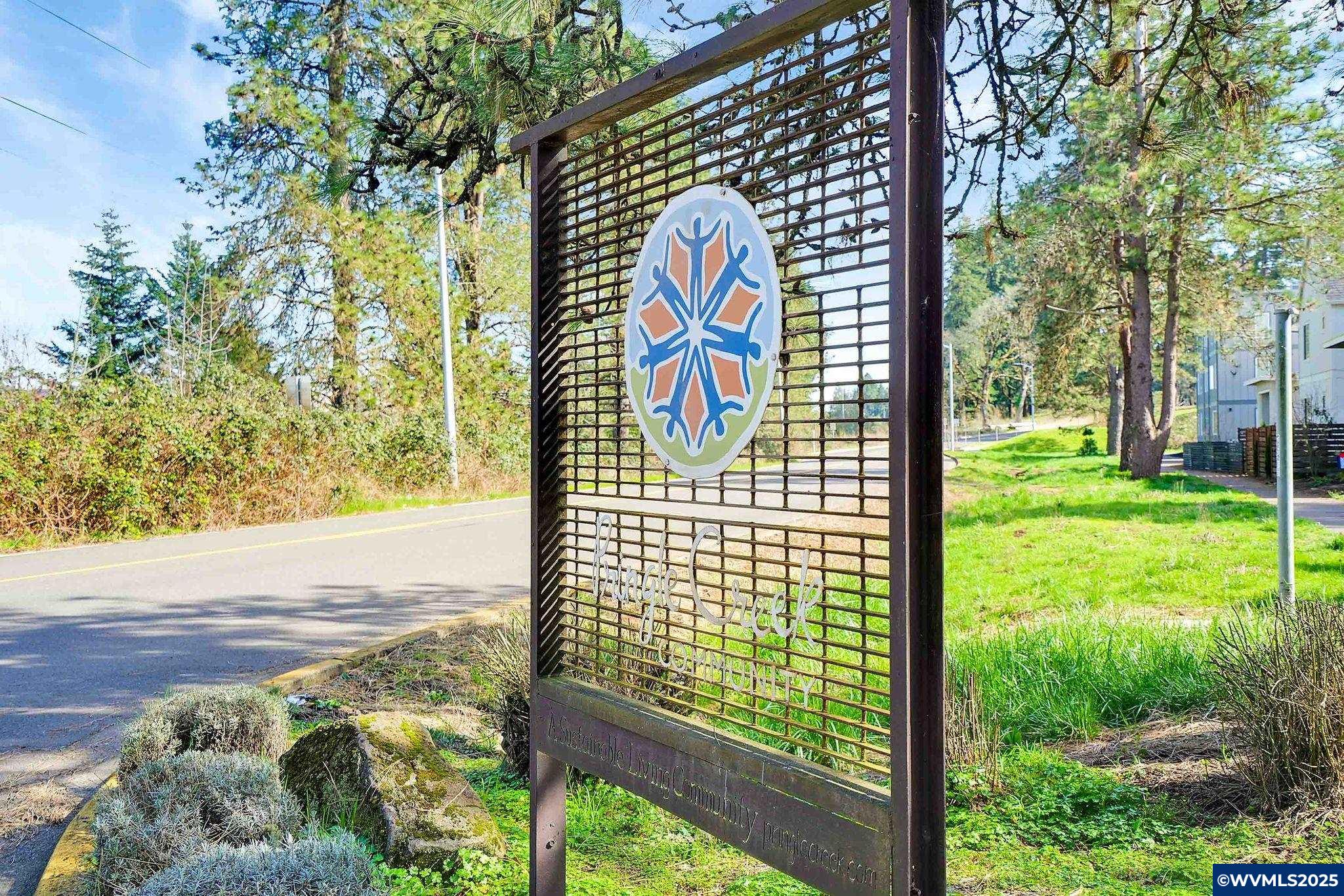 Salem, Oregon 97302, United States, 3 Bedrooms Bedrooms, ,3 BathroomsBathrooms,Residential,Active,95835