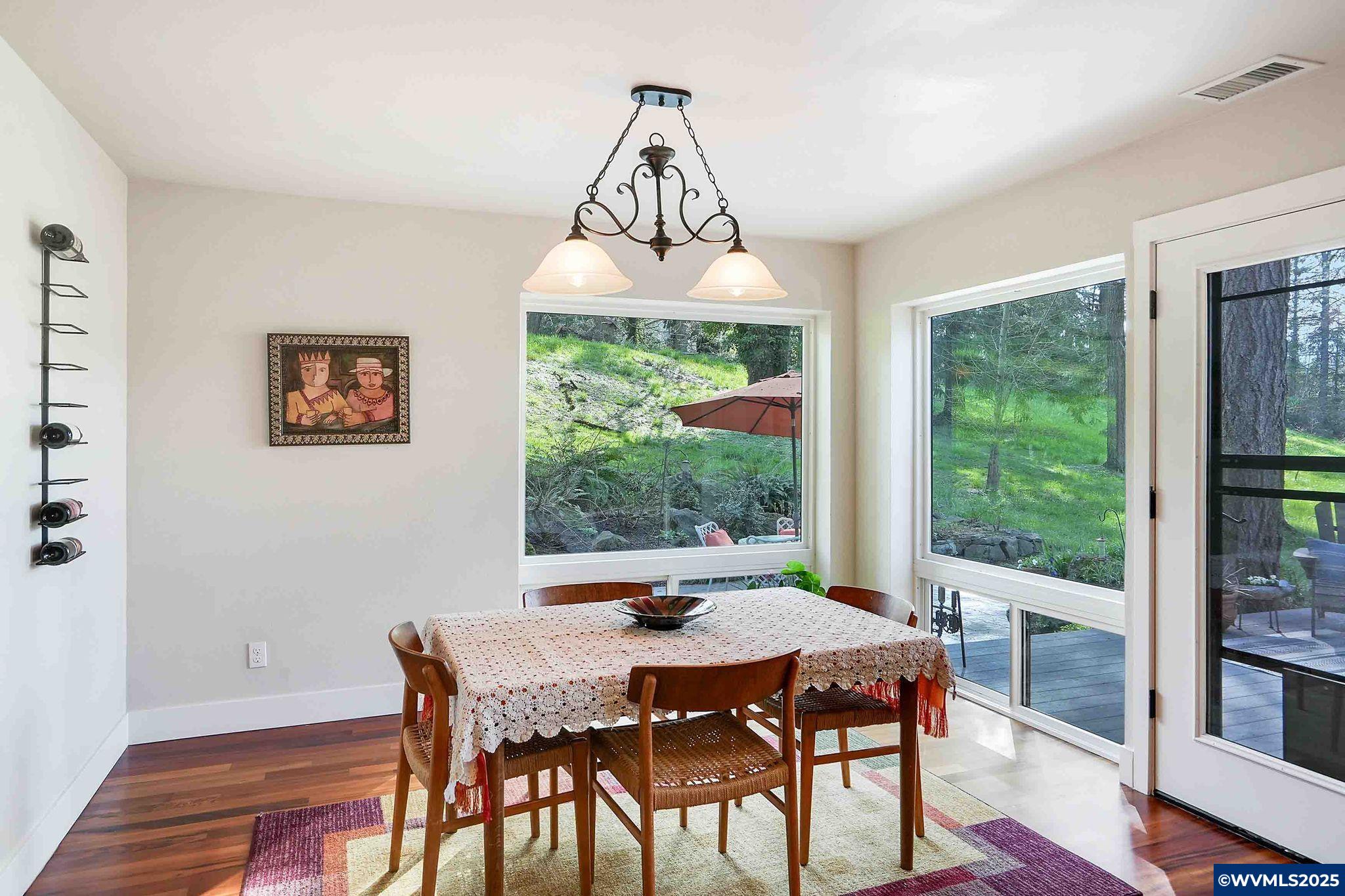 Salem, Oregon 97302, United States, 3 Bedrooms Bedrooms, ,3 BathroomsBathrooms,Residential,Active,95835