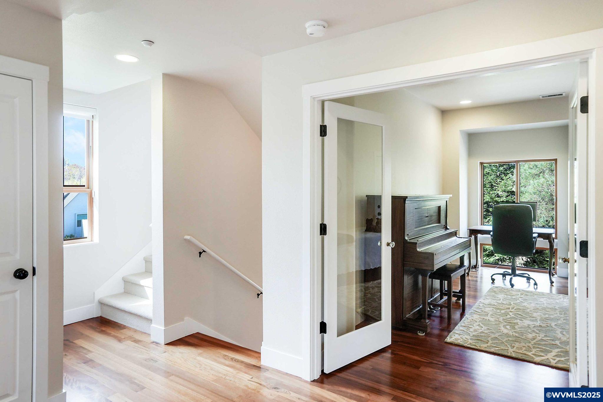 Salem, Oregon 97302, United States, 3 Bedrooms Bedrooms, ,3 BathroomsBathrooms,Residential,Active,95835