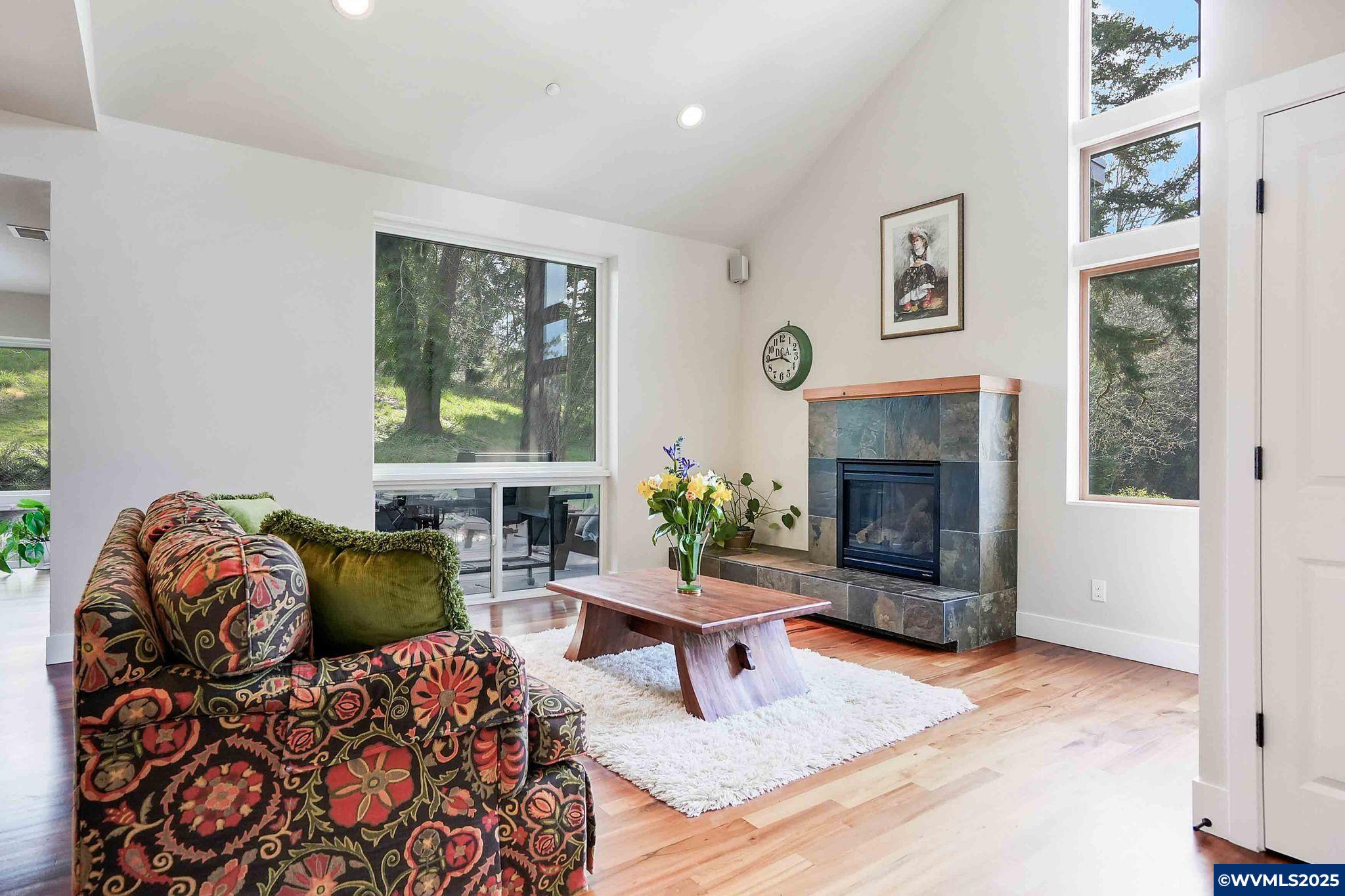 Salem, Oregon 97302, United States, 3 Bedrooms Bedrooms, ,3 BathroomsBathrooms,Residential,Active,95835