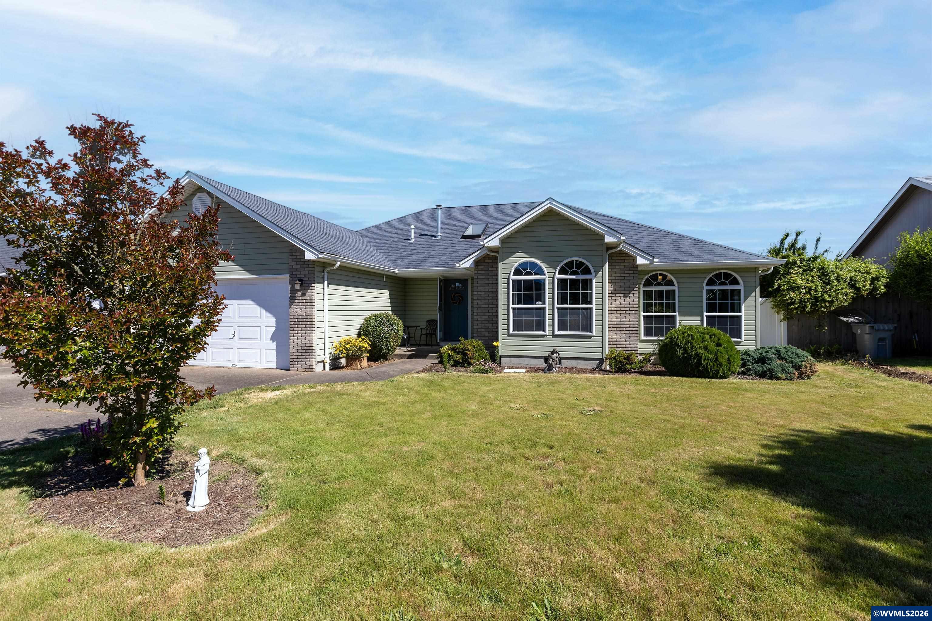 3247 20th Av SE