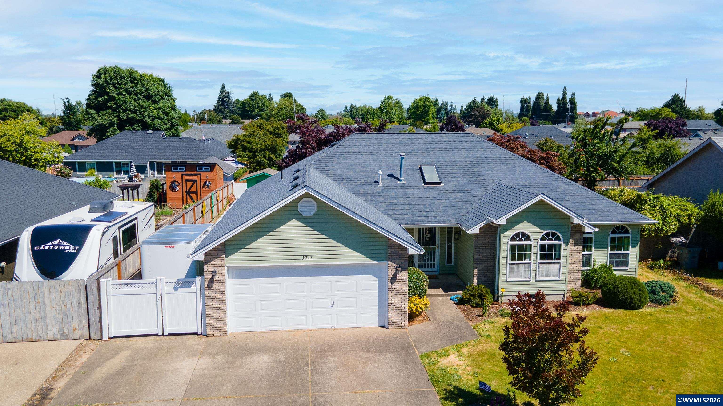 3247 20th Av SE