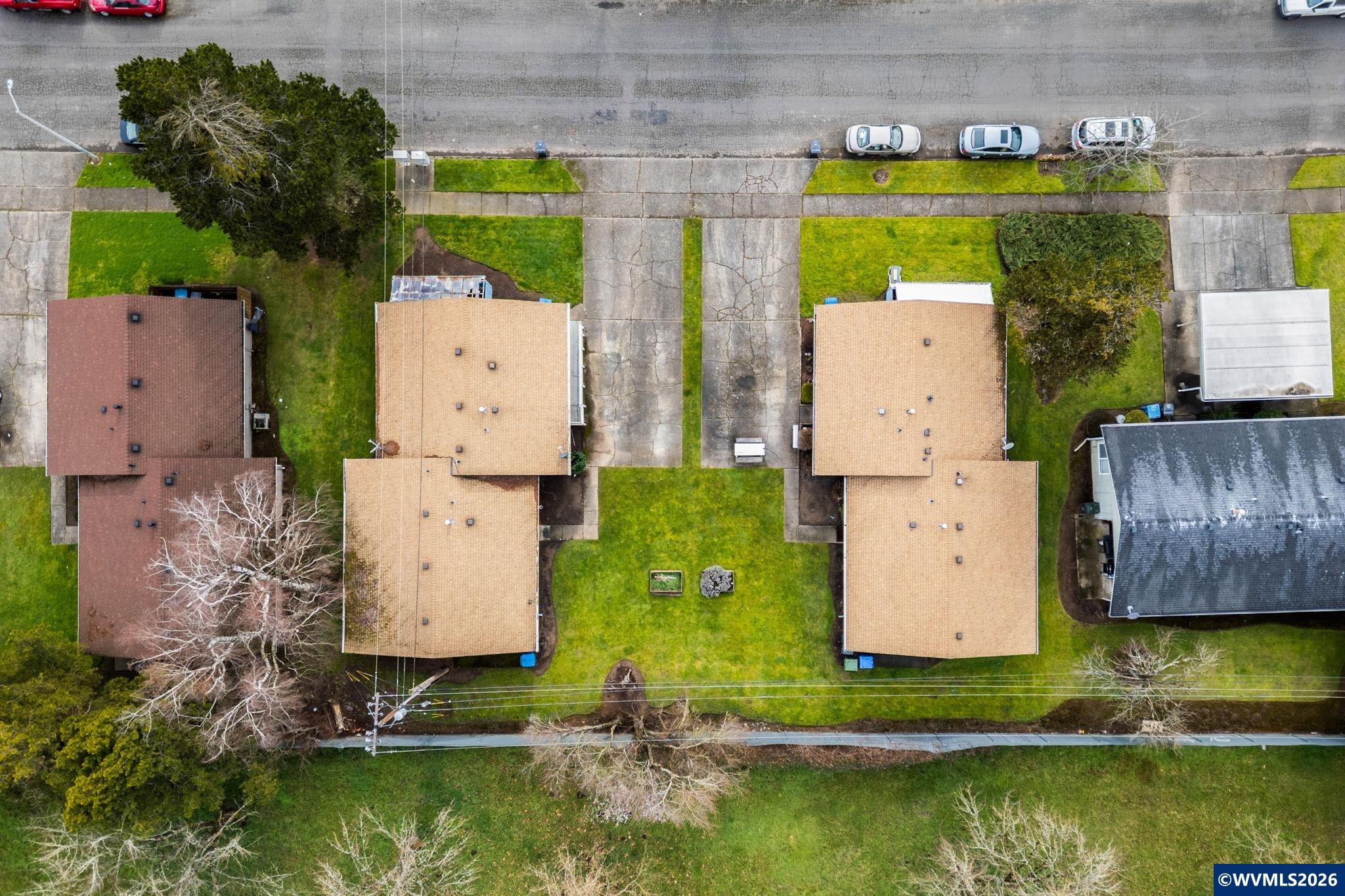 4133 & 4143 Campbell Dr SE