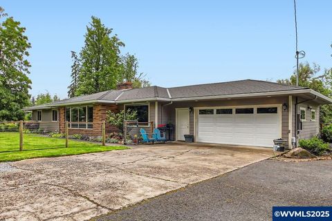10588 Crosby Rd NE Woodburn OR 97071