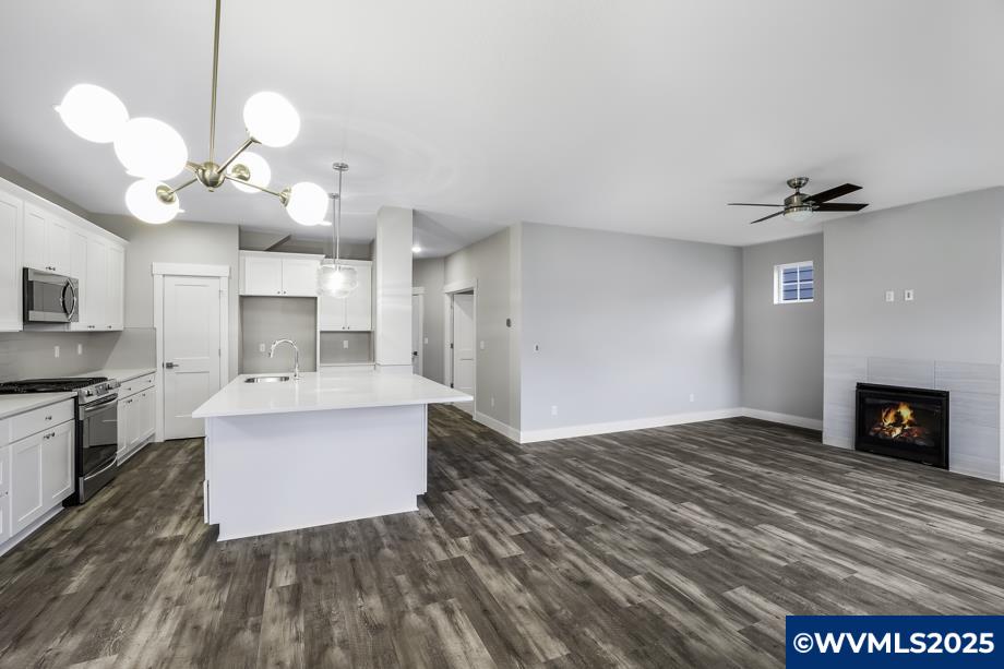 1099 Arthur (Next To) Wy NW
