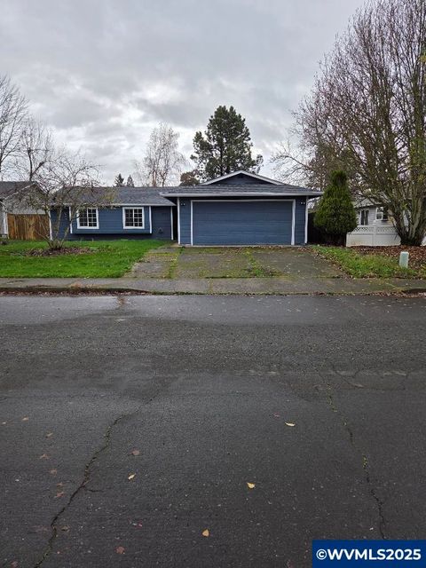 4744 Ravine Ct NE Salem OR 97305