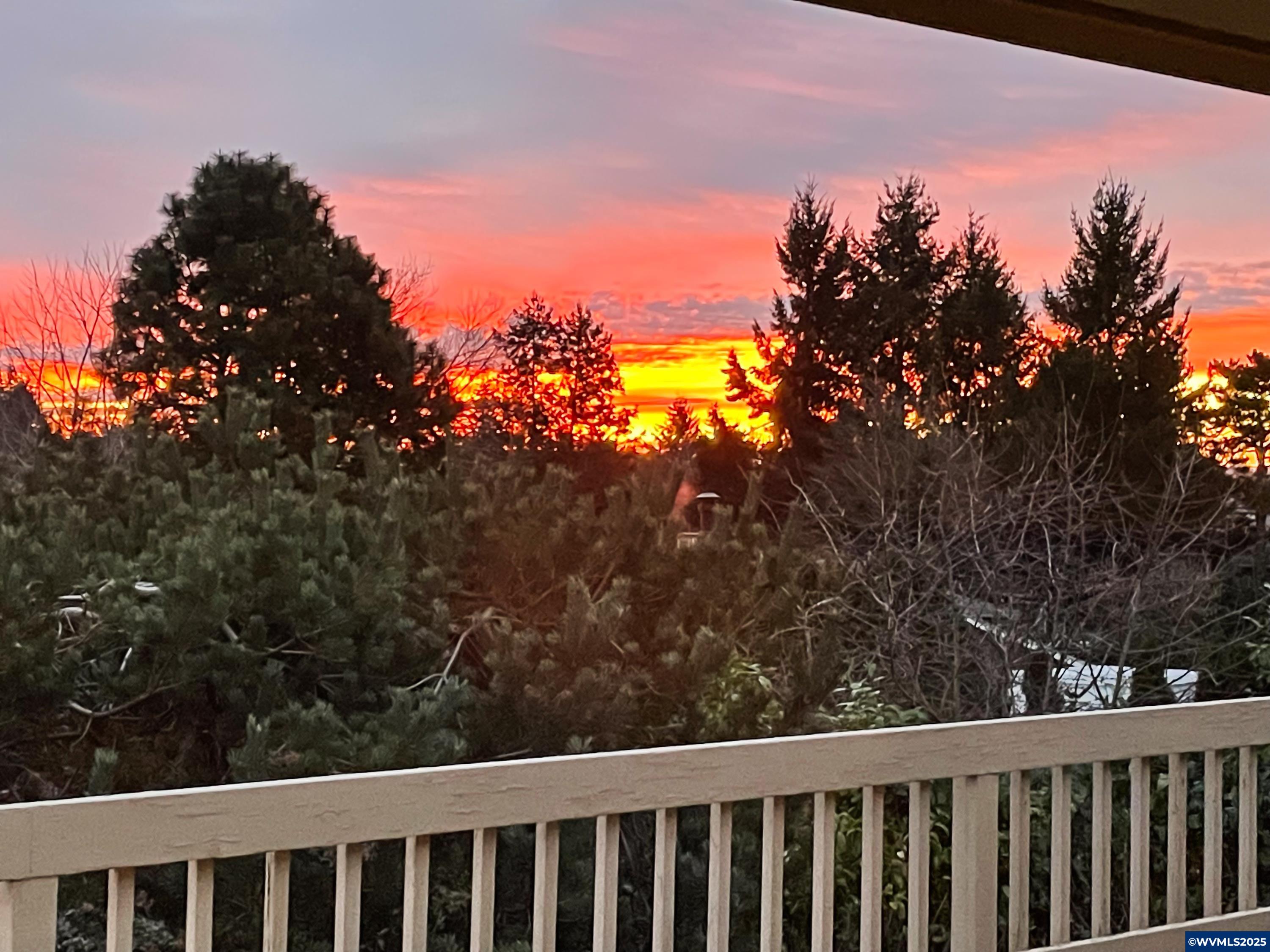 Salem, Oregon 97306, United States, 4 Bedrooms Bedrooms, ,4 BathroomsBathrooms,Residential,Active,48554