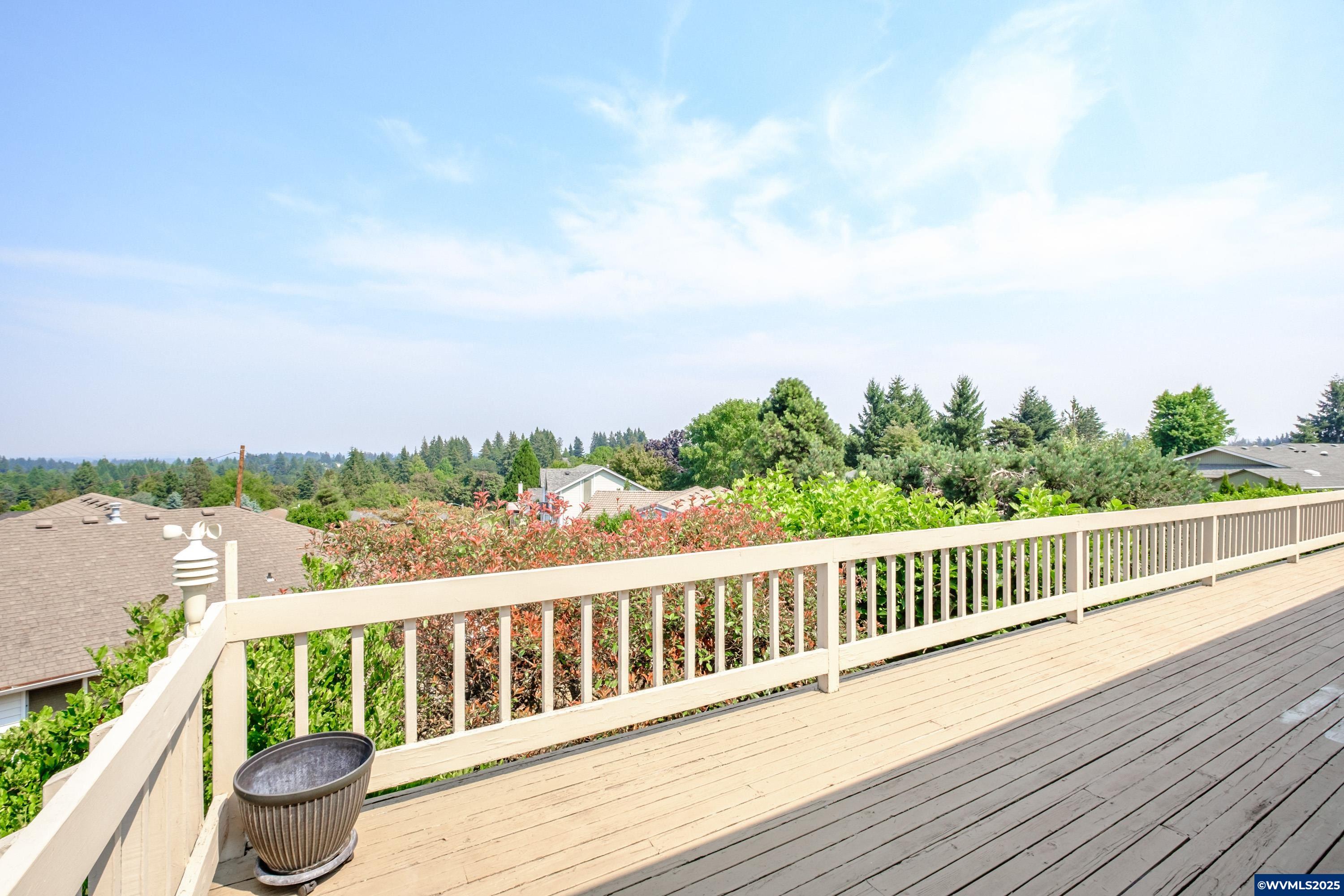 Salem, Oregon 97306, United States, 4 Bedrooms Bedrooms, ,4 BathroomsBathrooms,Residential,Active,48554