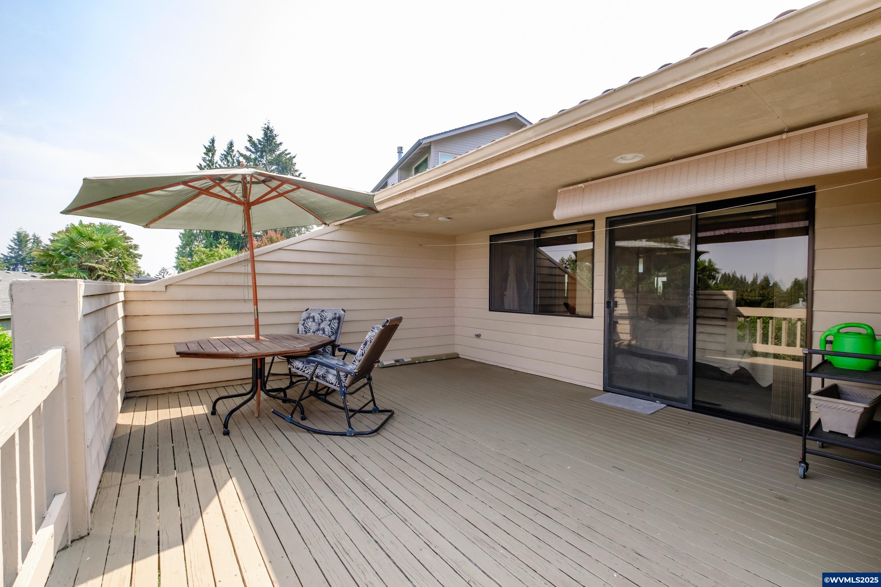 Salem, Oregon 97306, United States, 4 Bedrooms Bedrooms, ,4 BathroomsBathrooms,Residential,Active,48554