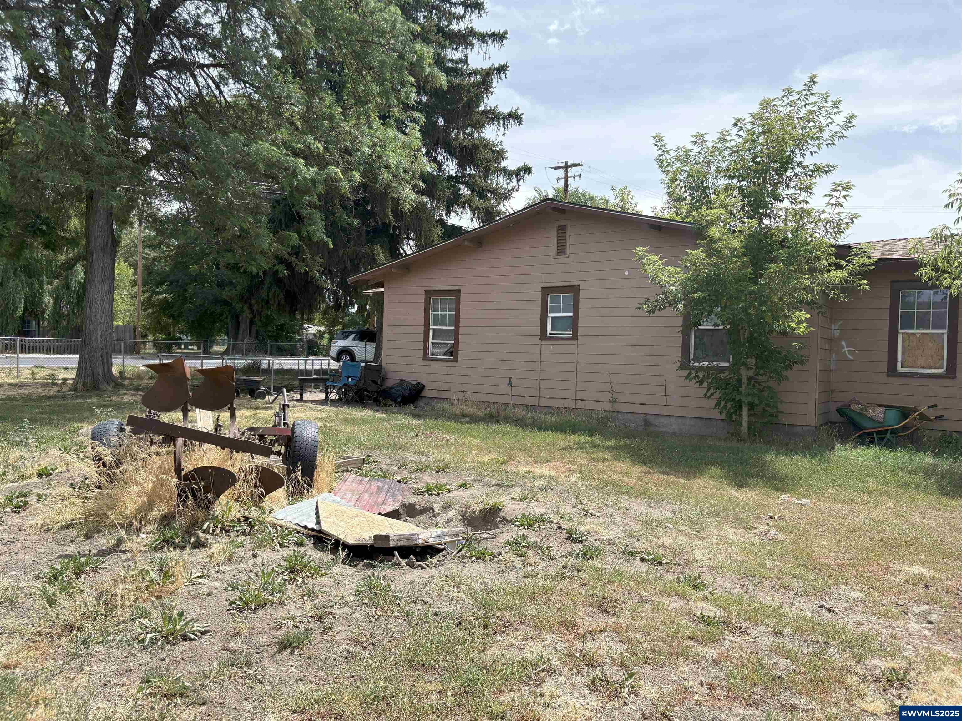 2926 Altamont Dr
