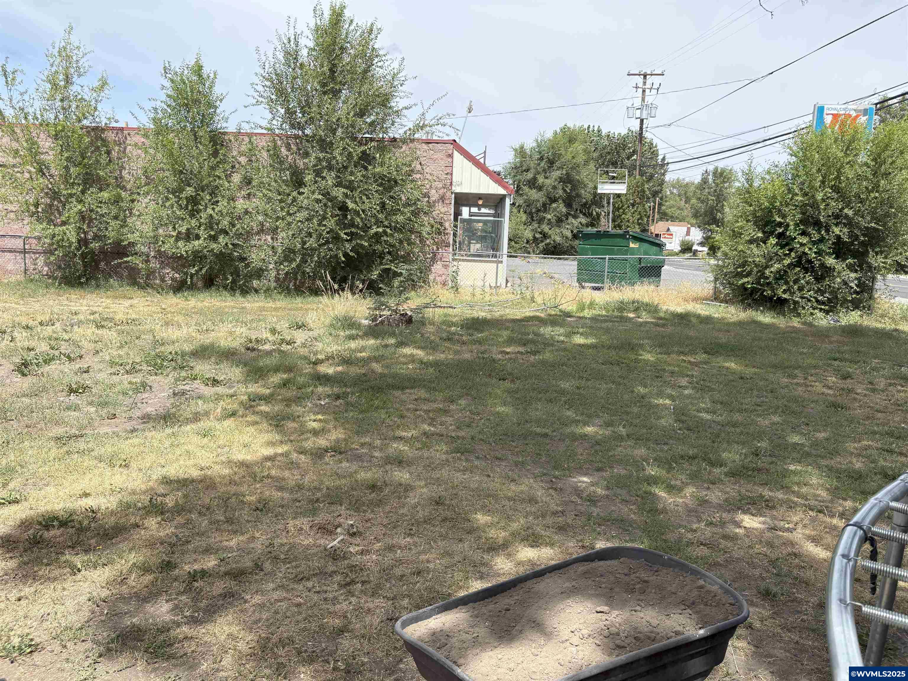 2926 Altamont Dr