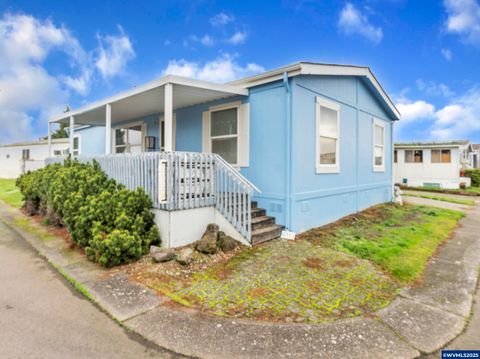 4353 Lemon St NE Salem OR 97305