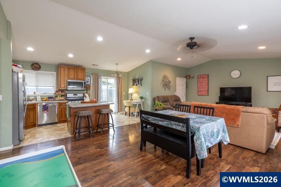 1680 Tudor Wy SE