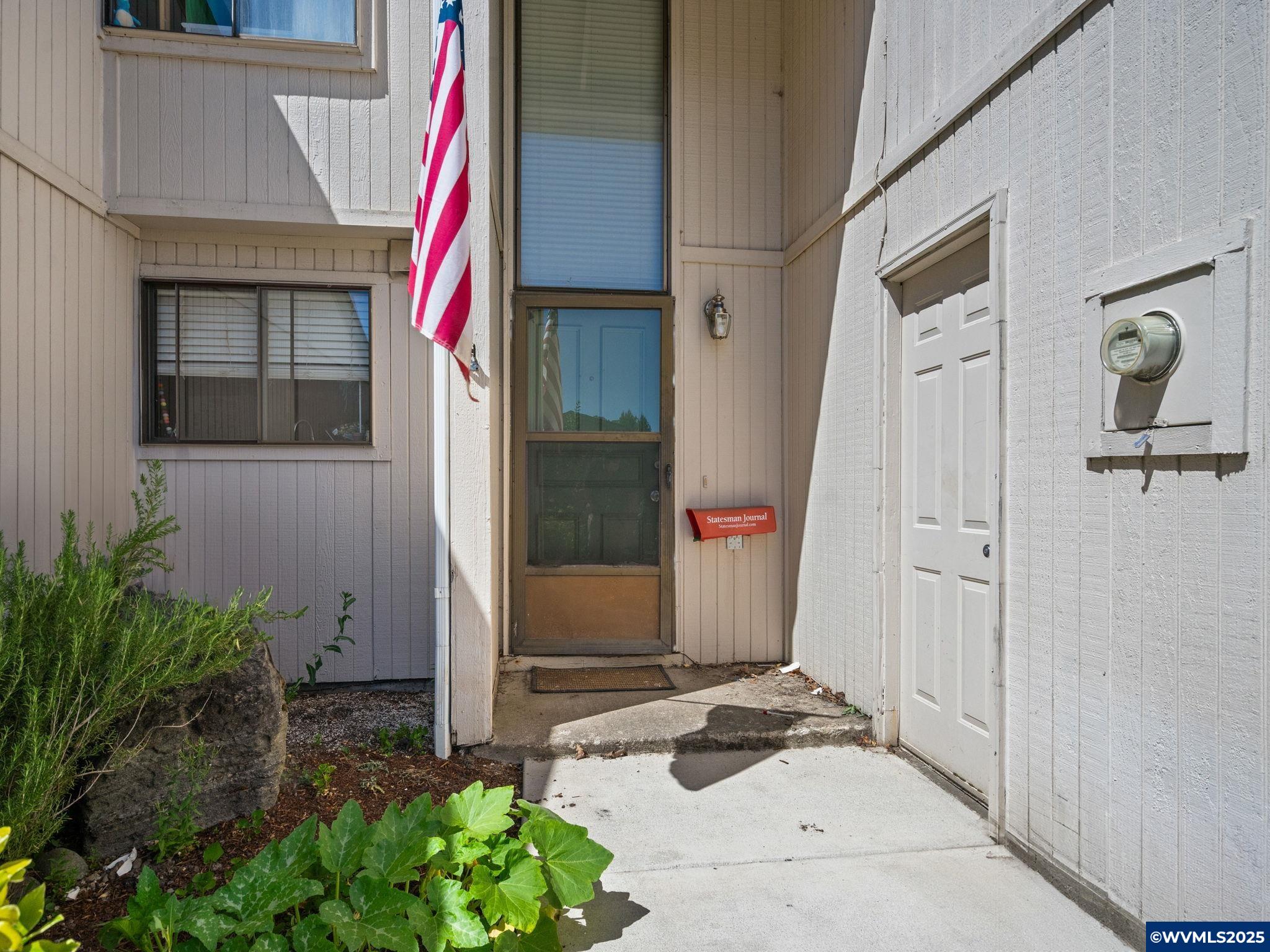 3844 Auburn Rd NE