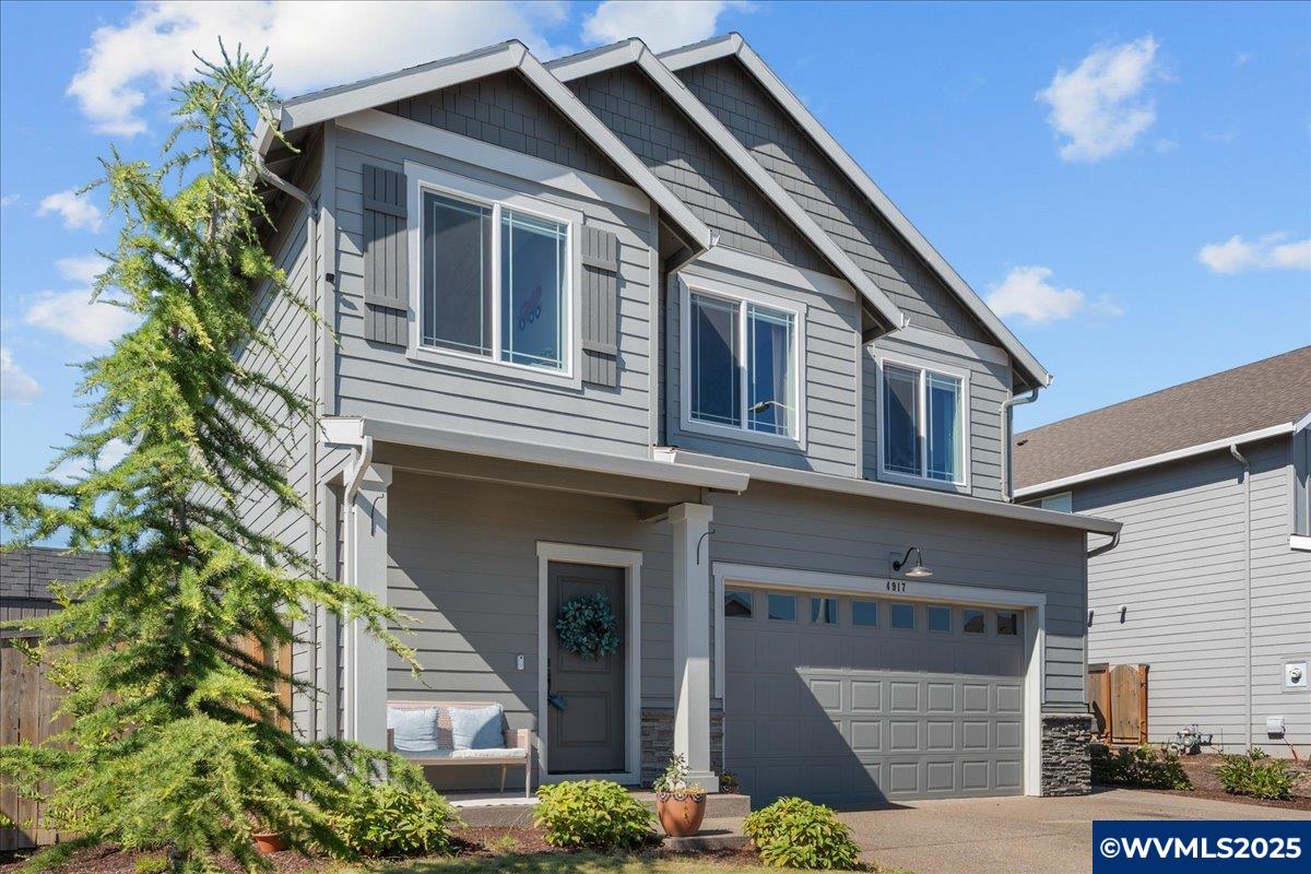 4917 Gemini Av NE