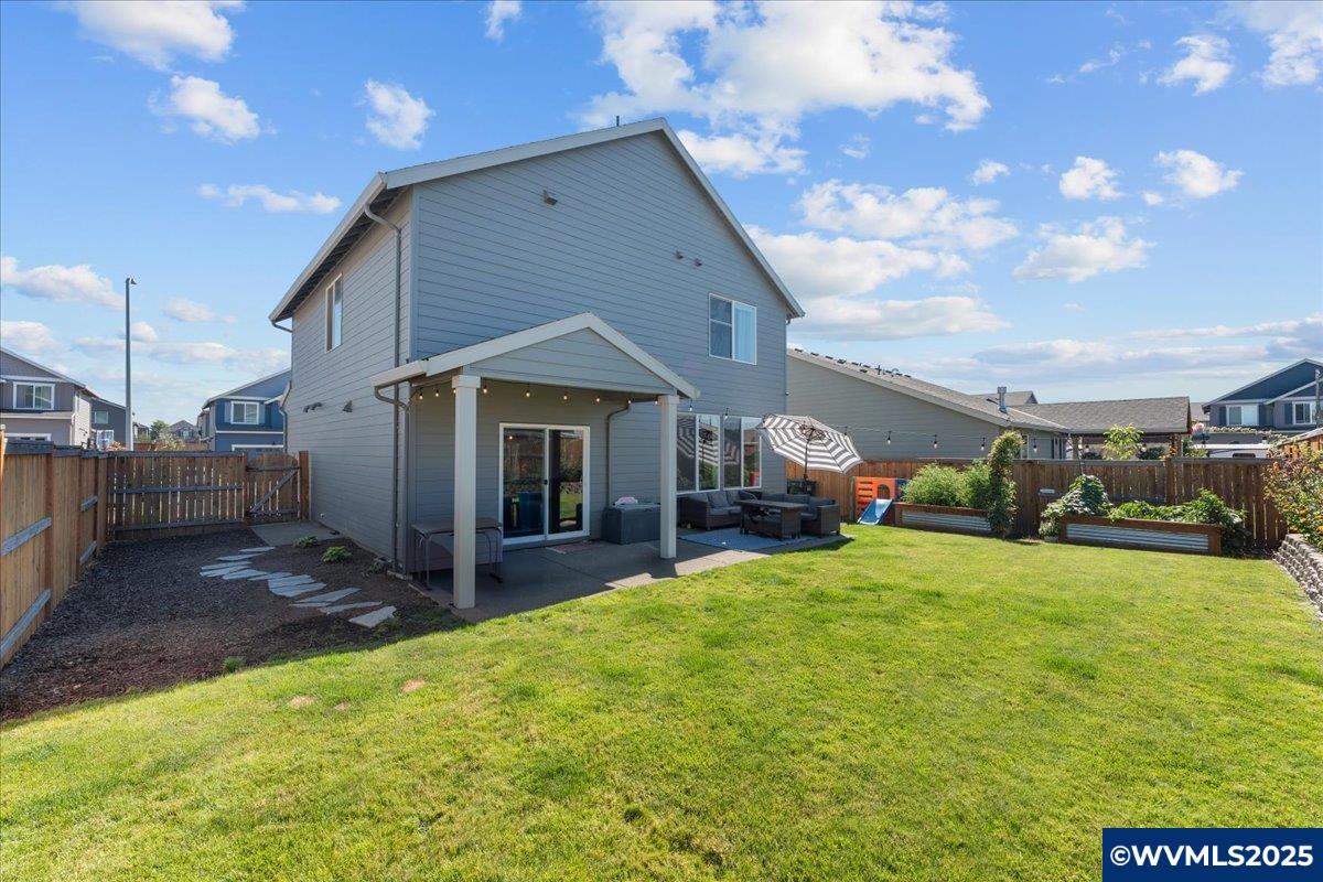 4917 Gemini Av NE