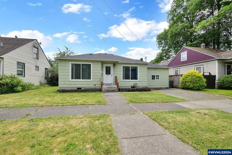 Single Family Residence in Lebanon OR 310 Oak St.jpg