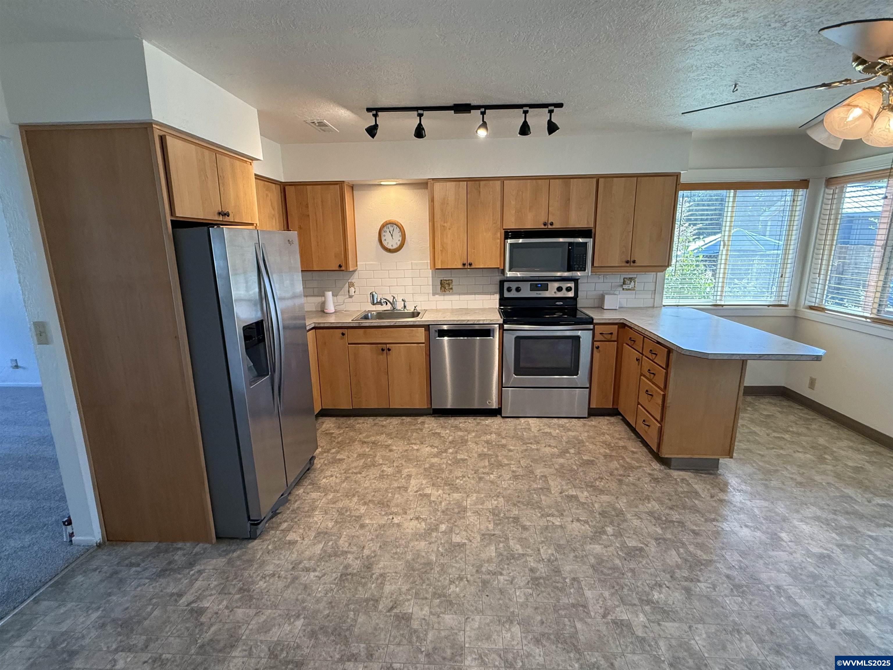 2280 Electric St SE