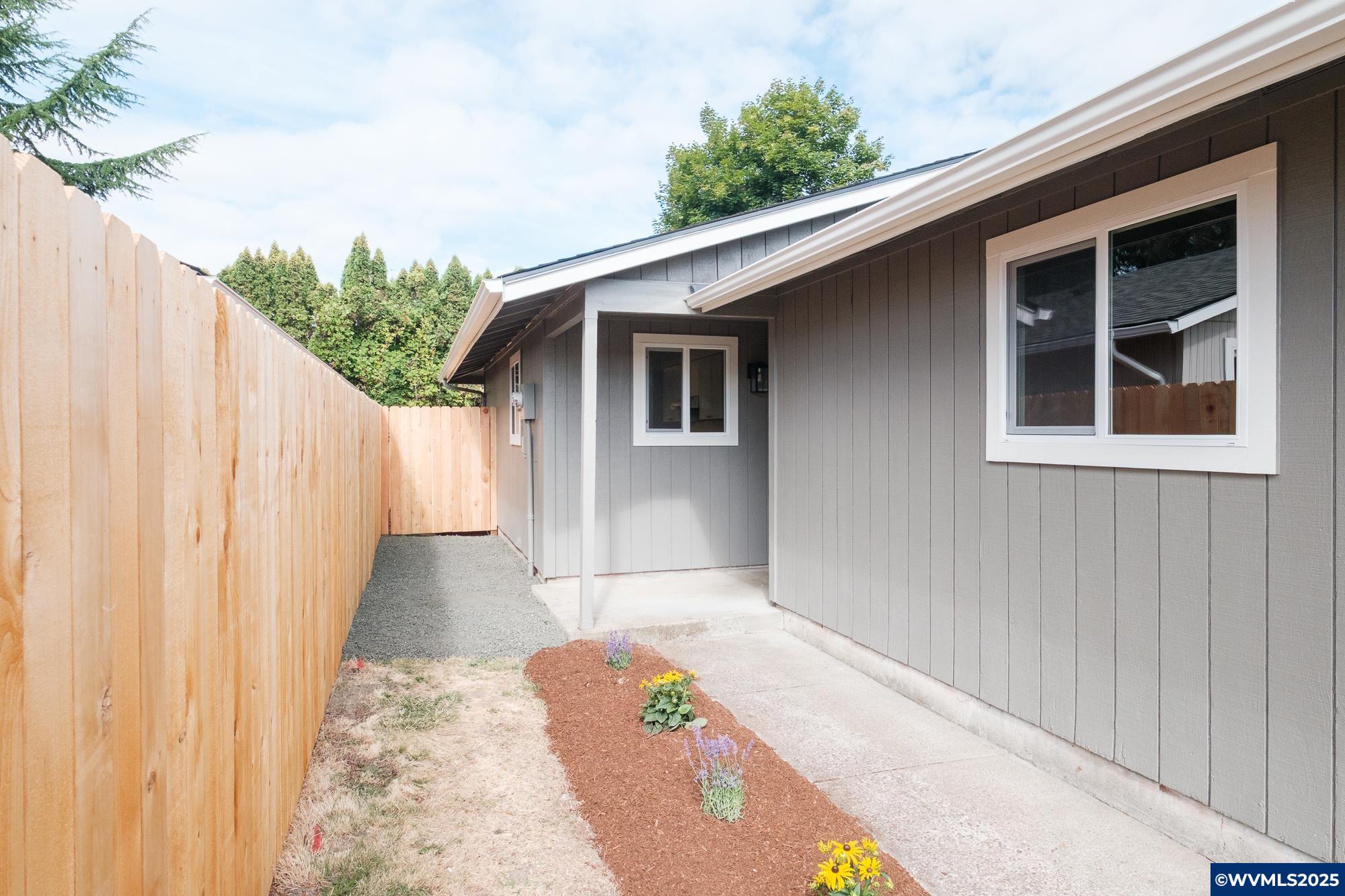 3780 Tudor Wy SE