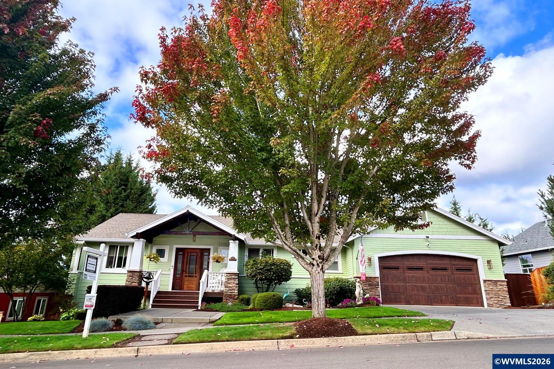 447 NW Mt Mazama St