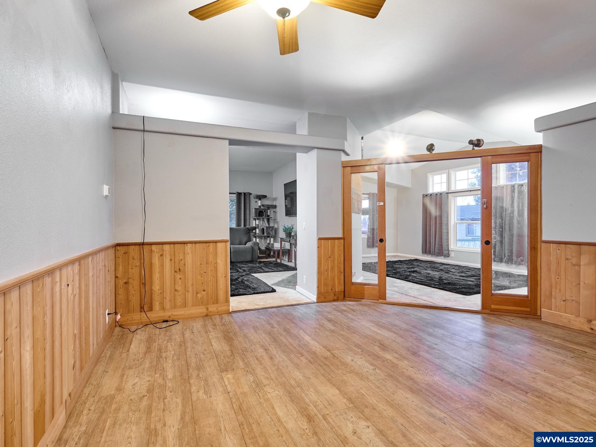 20788 Hazelnut Ridge Rd NE