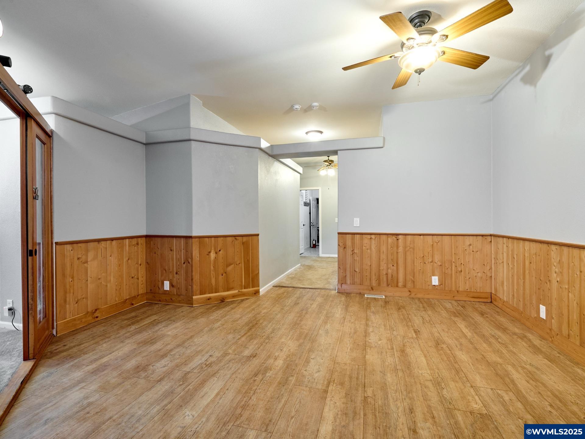 20788 Hazelnut Ridge Rd NE