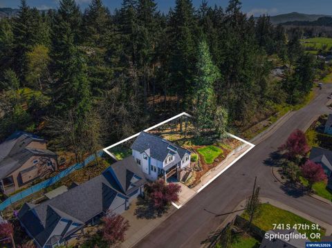741 S 47th St Springfield OR 97478