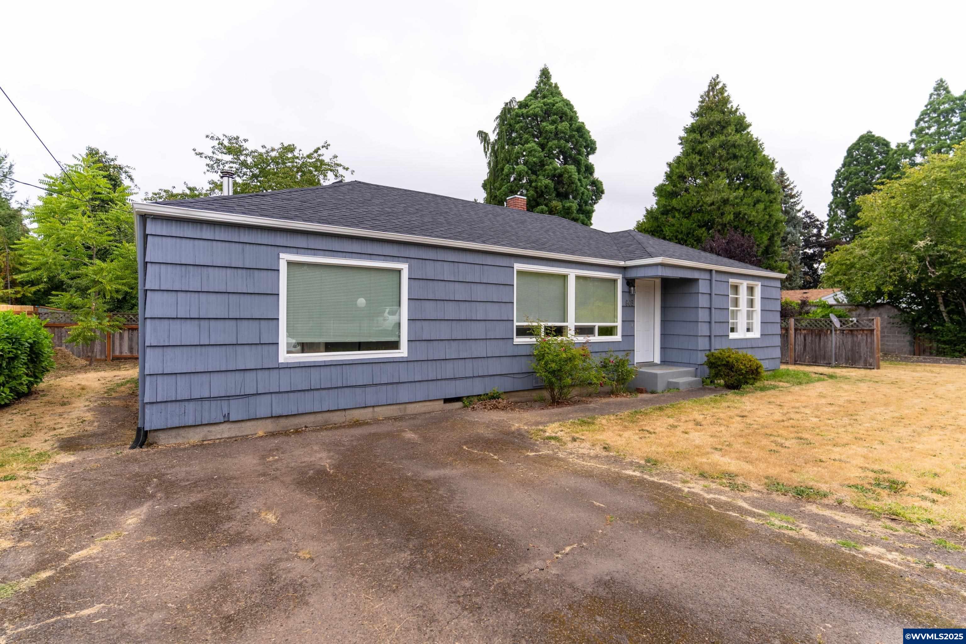 605 SE Richland Av