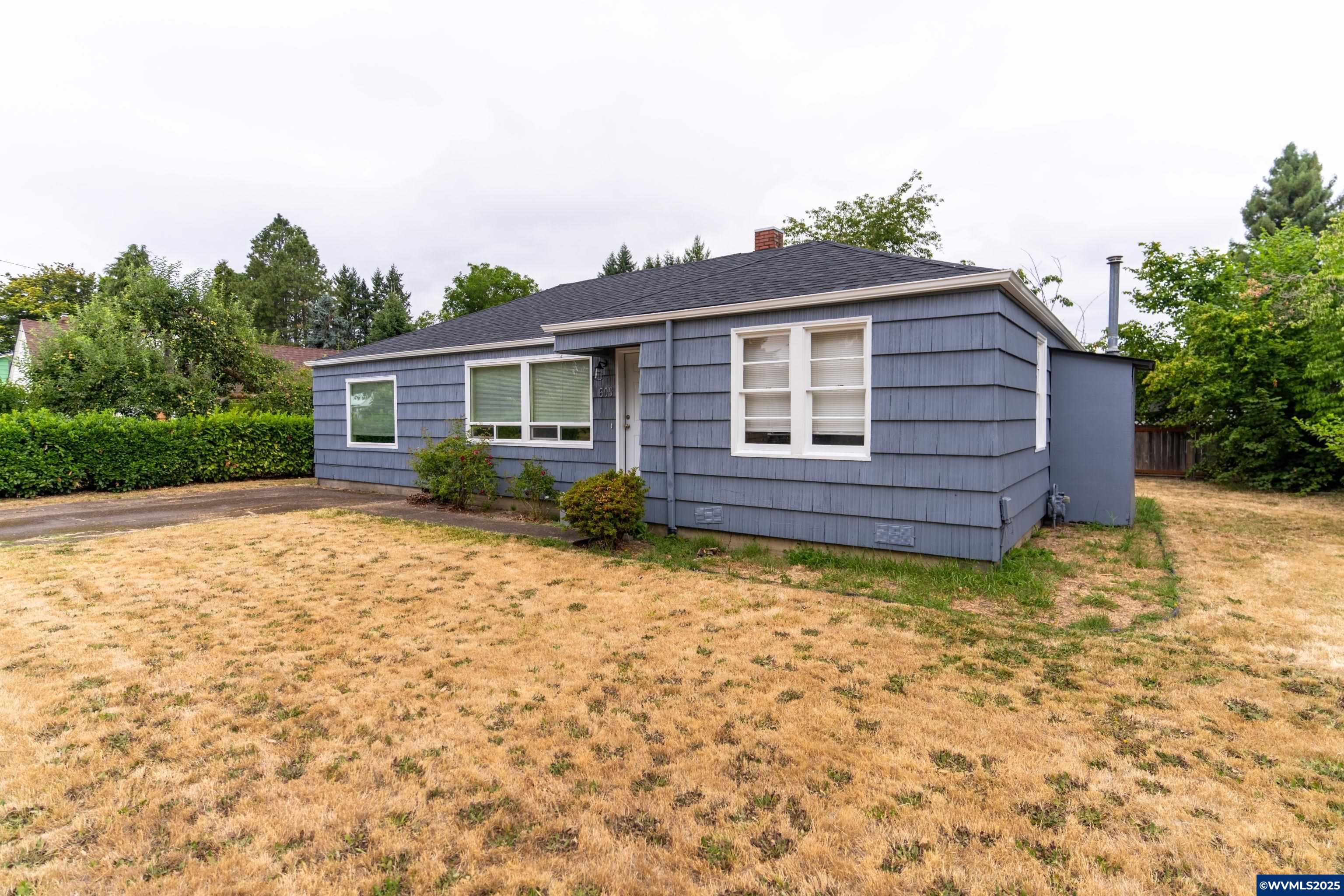 605 SE Richland Av