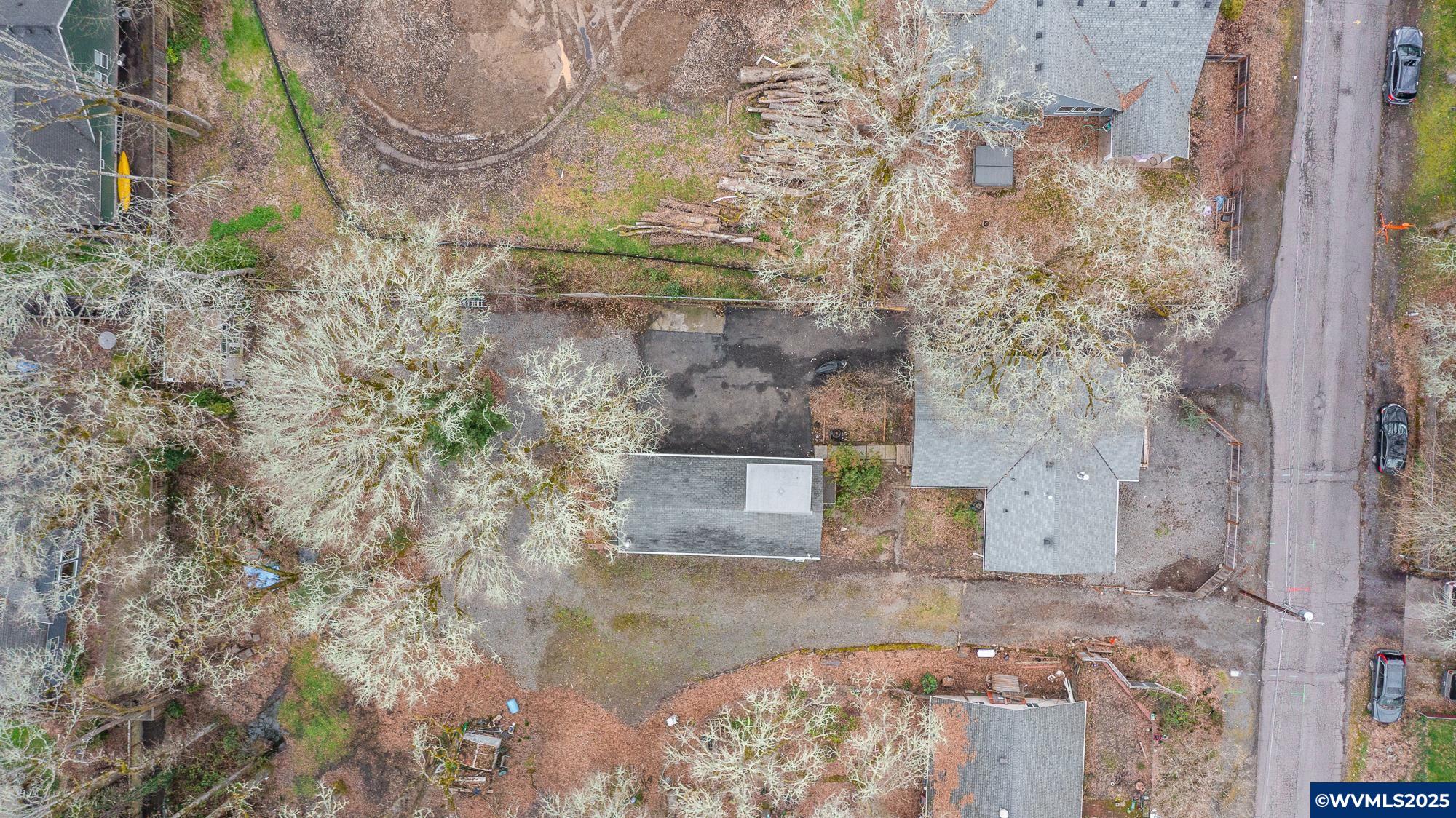 Milwaukie, Oregon 97267, United States, 2 Bedrooms Bedrooms, ,1 BathroomBathrooms,Residential,Pending,80330