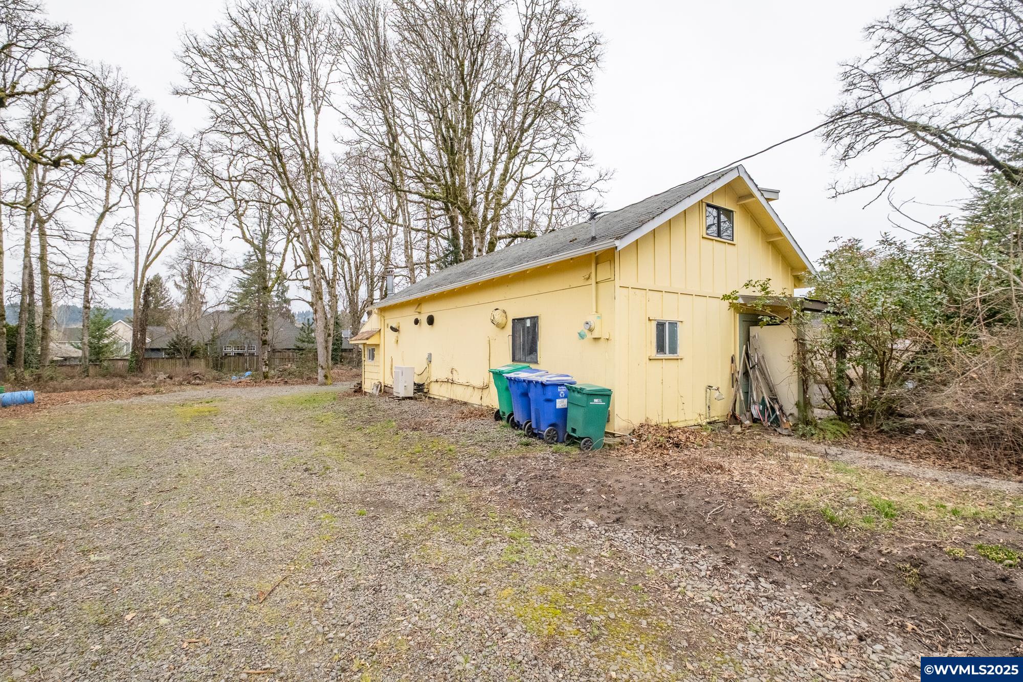 Milwaukie, Oregon 97267, United States, 2 Bedrooms Bedrooms, ,1 BathroomBathrooms,Residential,Pending,80330