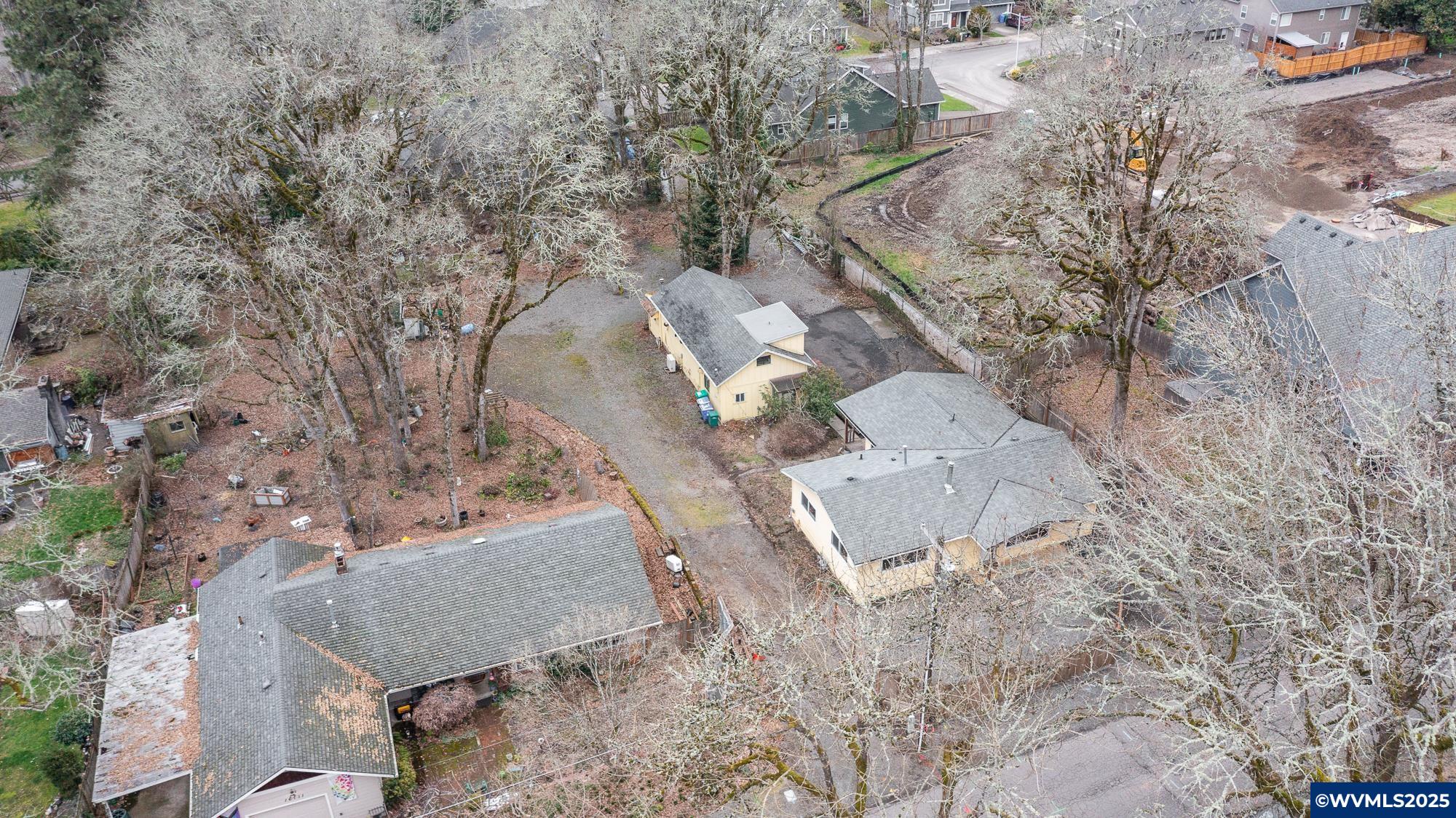 Milwaukie, Oregon 97267, United States, 2 Bedrooms Bedrooms, ,1 BathroomBathrooms,Residential,Pending,80330