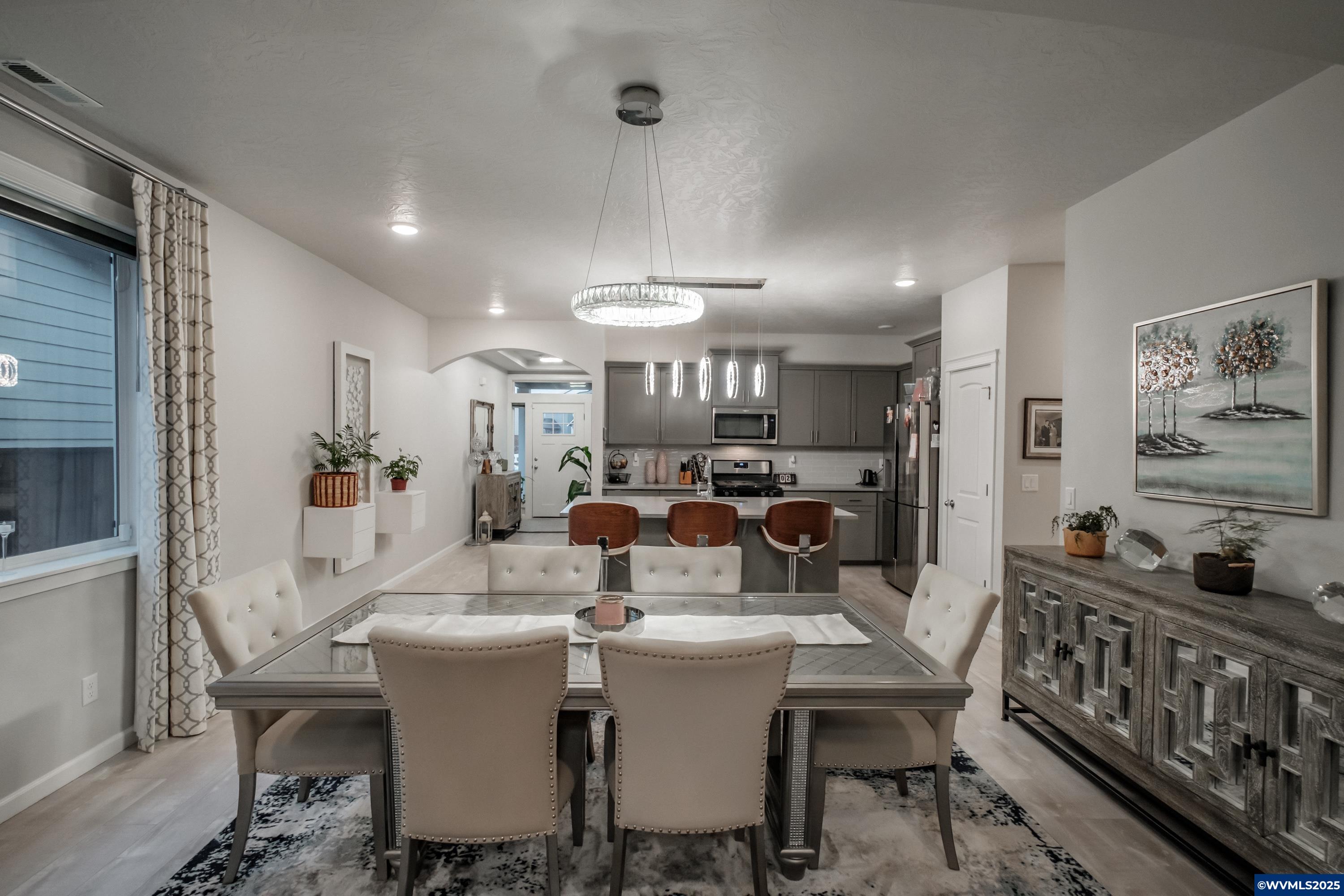 Albany, Oregon 97322, United States, 3 Bedrooms Bedrooms, ,2 BathroomsBathrooms,Residential,Pending,23669