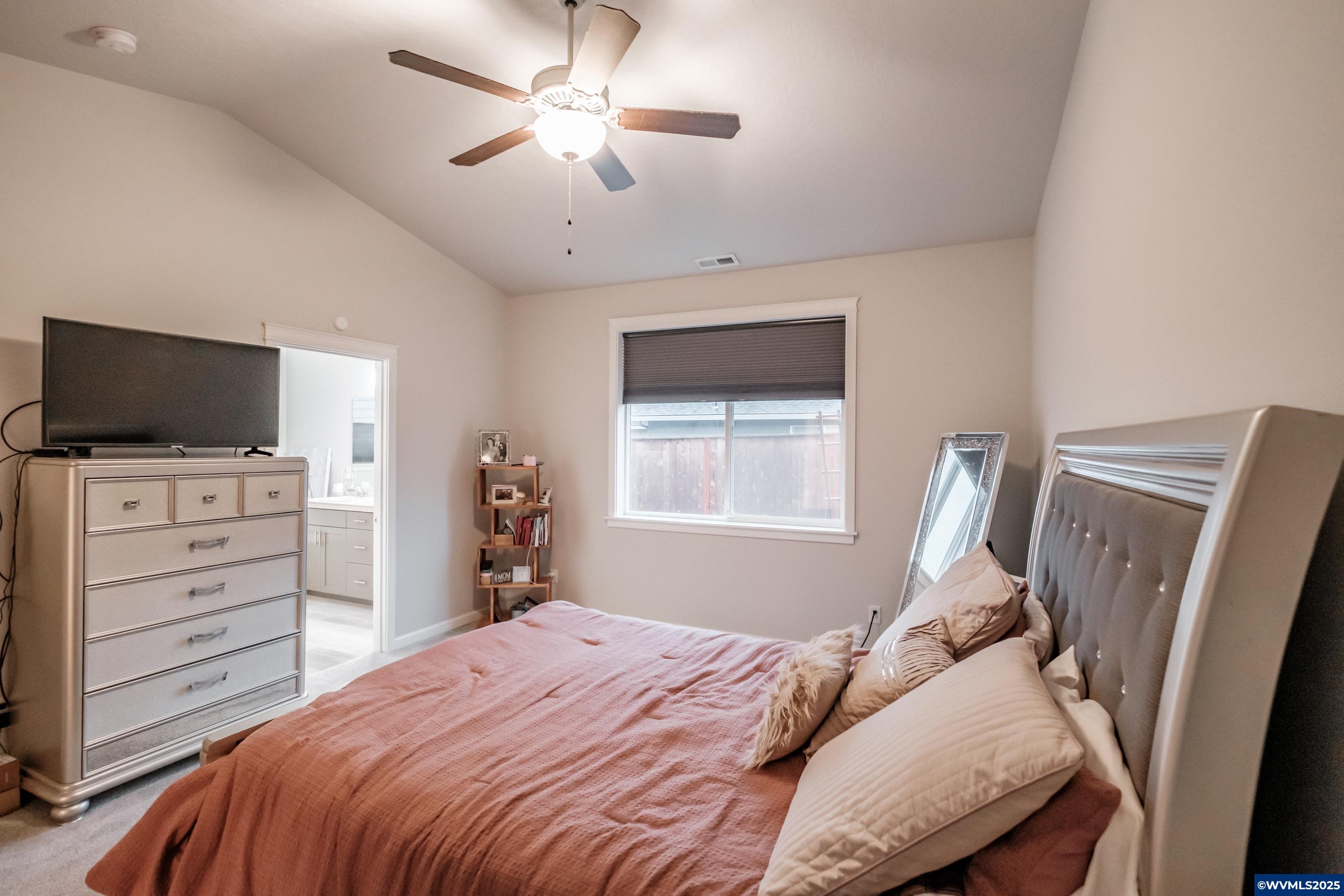 Albany, Oregon 97322, United States, 3 Bedrooms Bedrooms, ,2 BathroomsBathrooms,Residential,Pending,23669