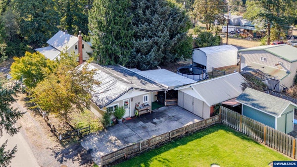 739 NW RIVER RD, MILL CITY, OR 97360 - Image 687da8e2f8f486c2c00e95a79d74d9bf/2110300120