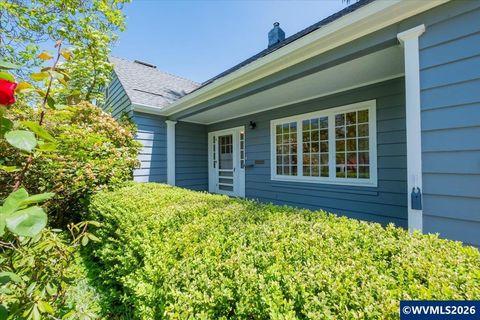 1960 East Nob Hill St SE Salem OR 97302