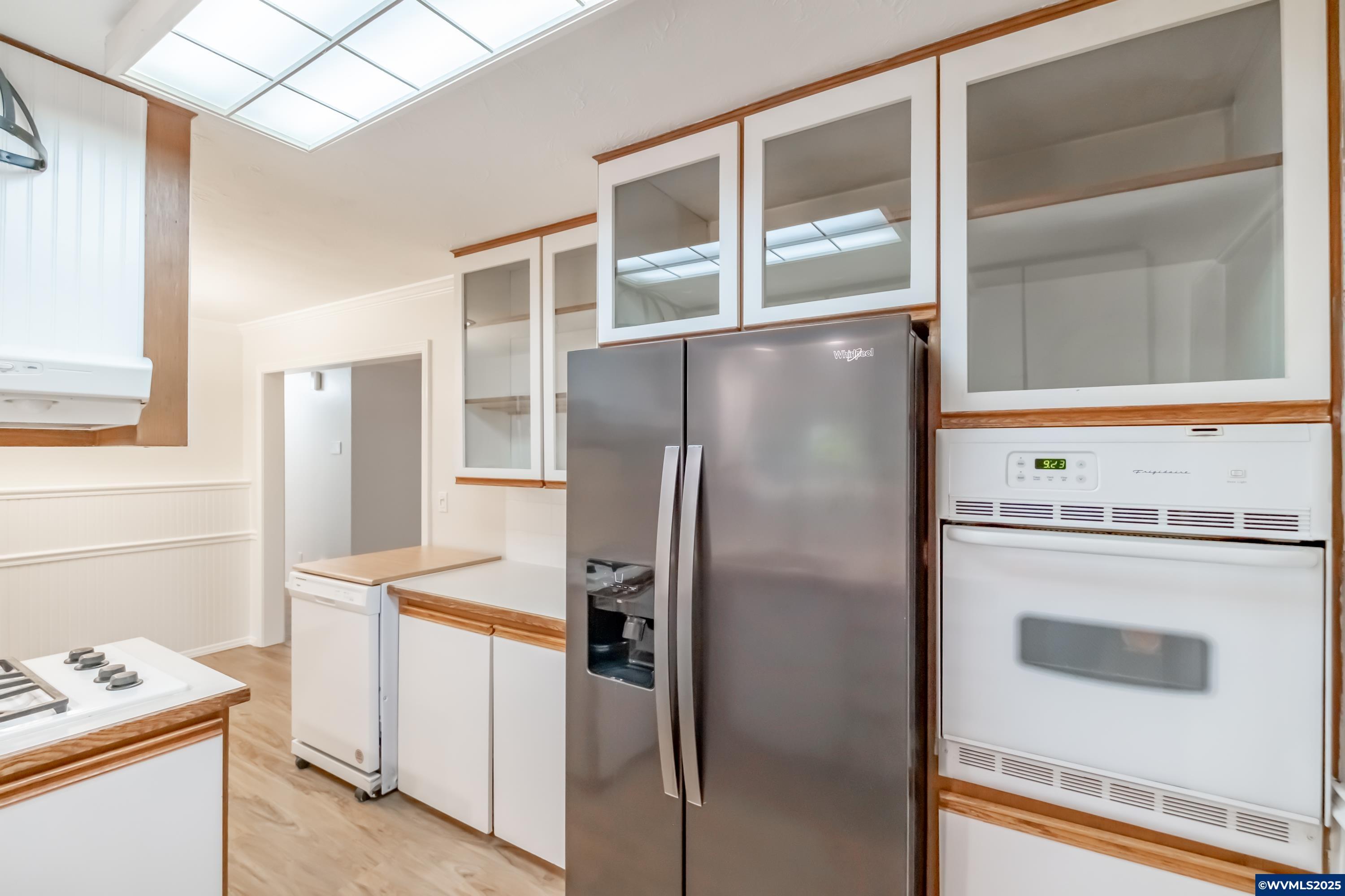 Keizer, Oregon 97303, United States, 3 Bedrooms Bedrooms, ,2 BathroomsBathrooms,Residential,Active,220357