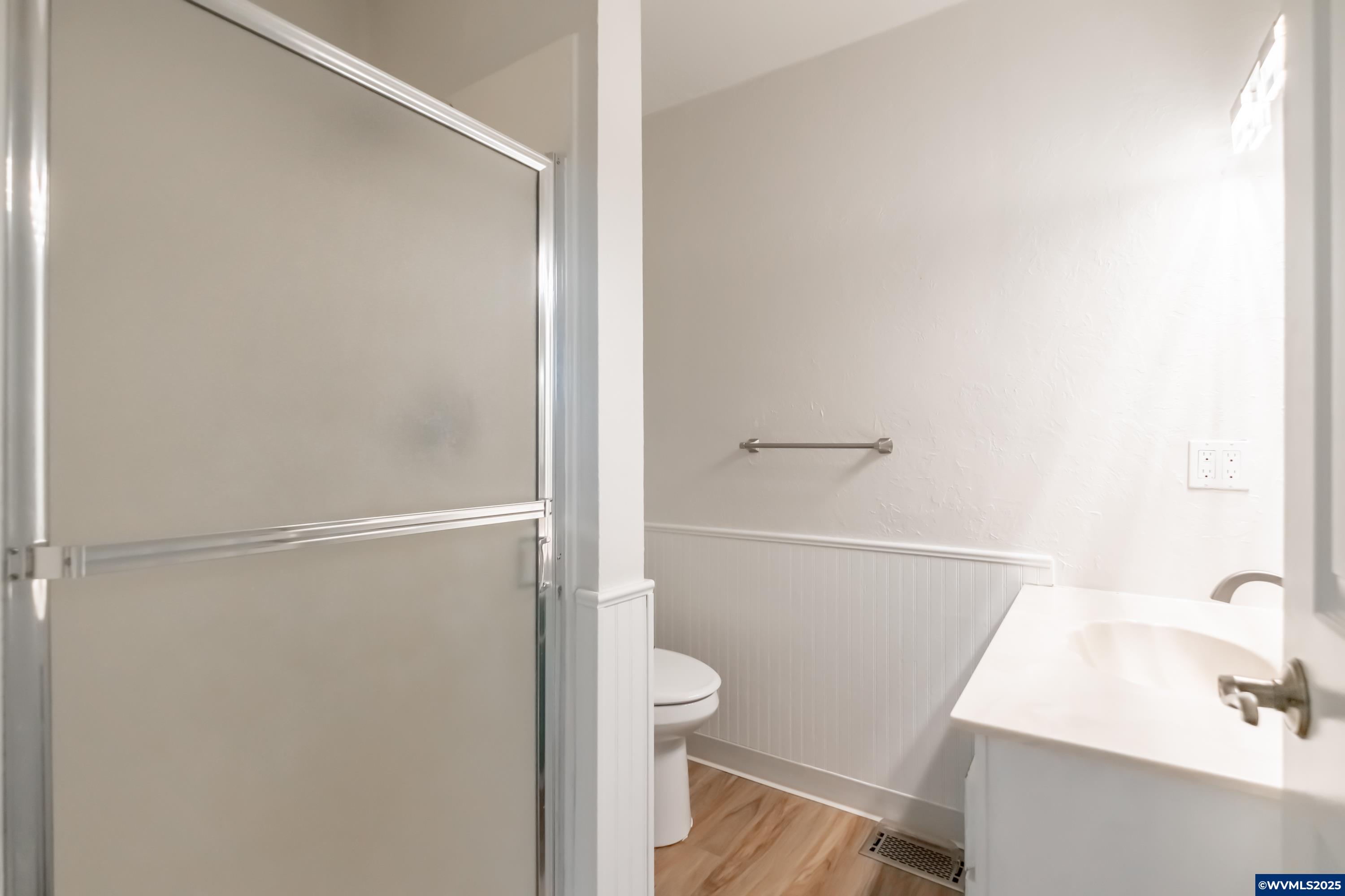 Keizer, Oregon 97303, United States, 3 Bedrooms Bedrooms, ,2 BathroomsBathrooms,Residential,Active,220357