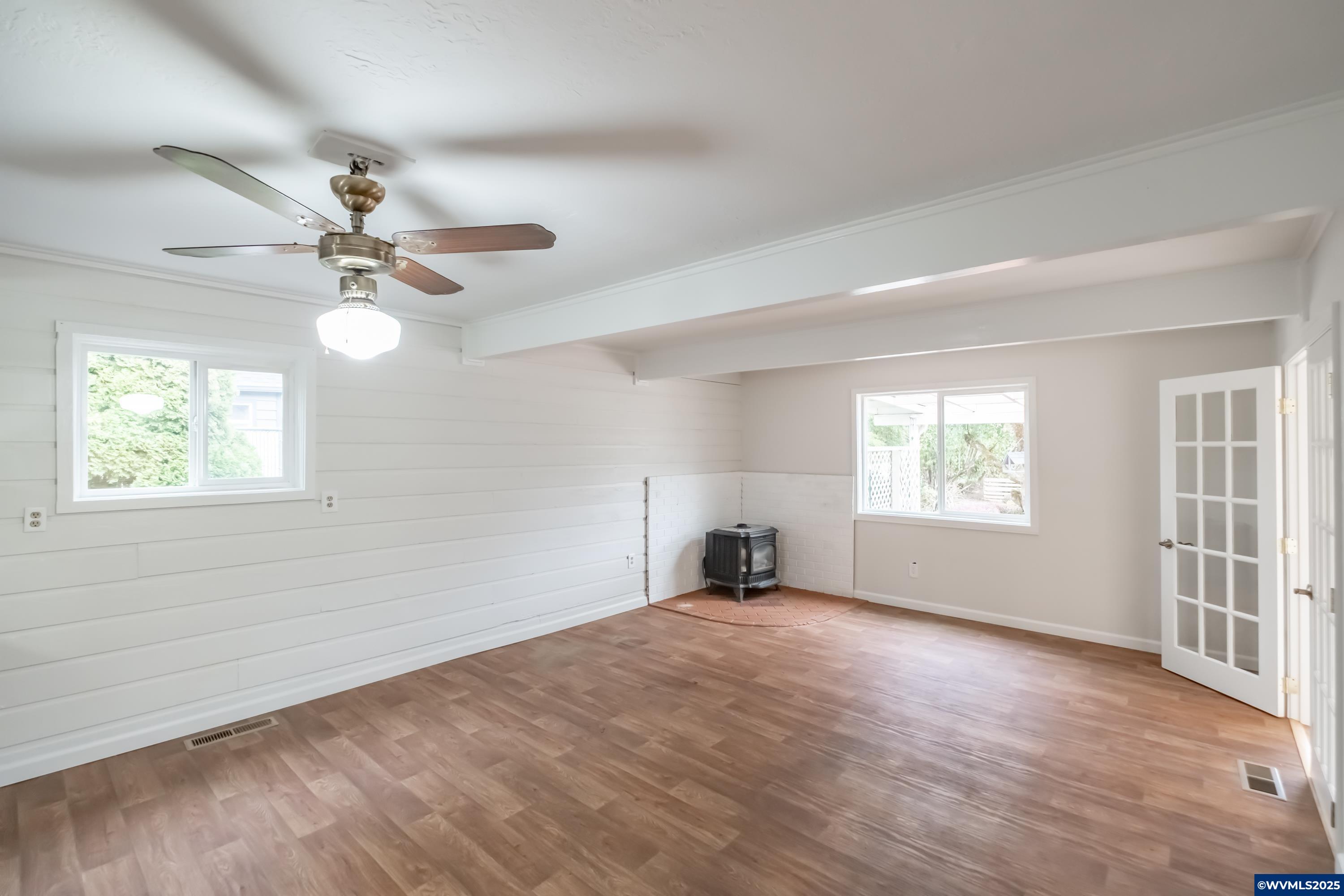 Keizer, Oregon 97303, United States, 3 Bedrooms Bedrooms, ,2 BathroomsBathrooms,Residential,Active,220357