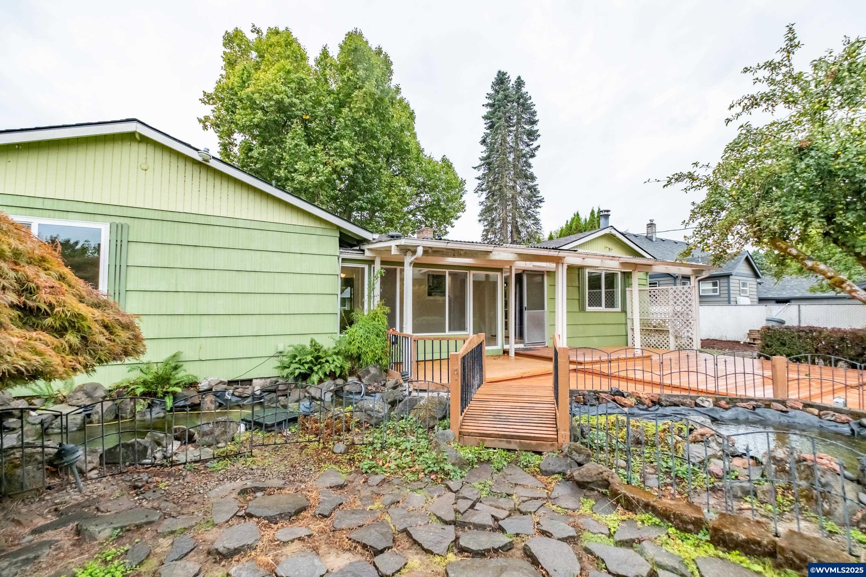 Keizer, Oregon 97303, United States, 3 Bedrooms Bedrooms, ,2 BathroomsBathrooms,Residential,Active,220357