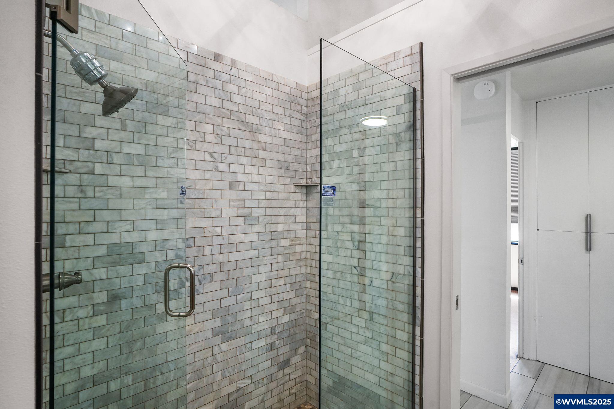 Salem, Oregon 97302, United States, 4 Bedrooms Bedrooms, ,4 BathroomsBathrooms,Residential,Pending,124608