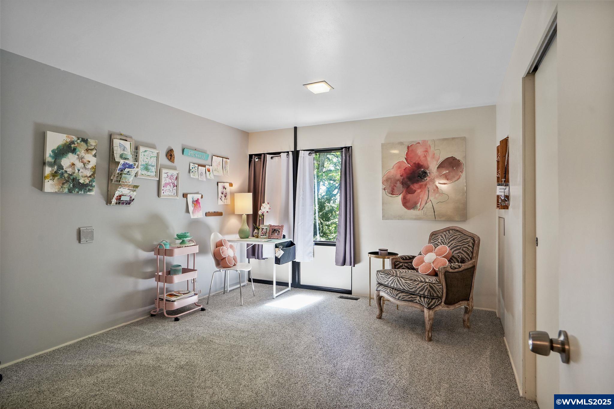 Salem, Oregon 97302, United States, 4 Bedrooms Bedrooms, ,4 BathroomsBathrooms,Residential,Pending,124608