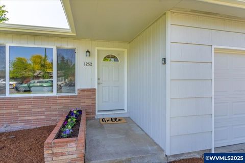 1252 Leo St NE Keizer OR 97303