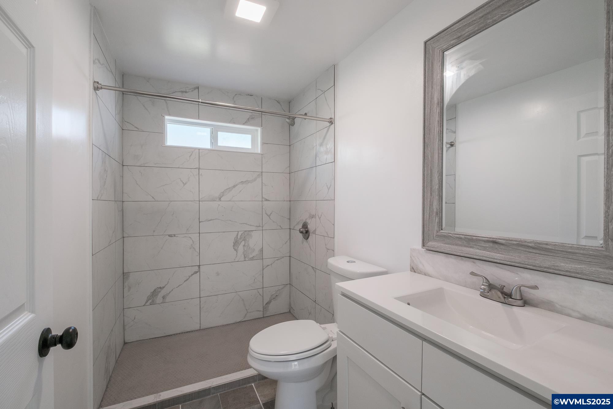 Sweet Home, Oregon 97386, United States, 3 Bedrooms Bedrooms, ,1 BathroomBathrooms,Residential,Active,189943