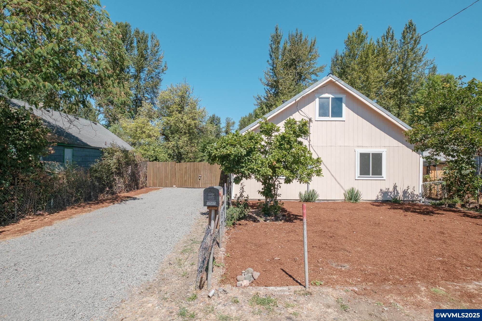 Sweet Home, Oregon 97386, United States, 3 Bedrooms Bedrooms, ,1 BathroomBathrooms,Residential,Active,189943