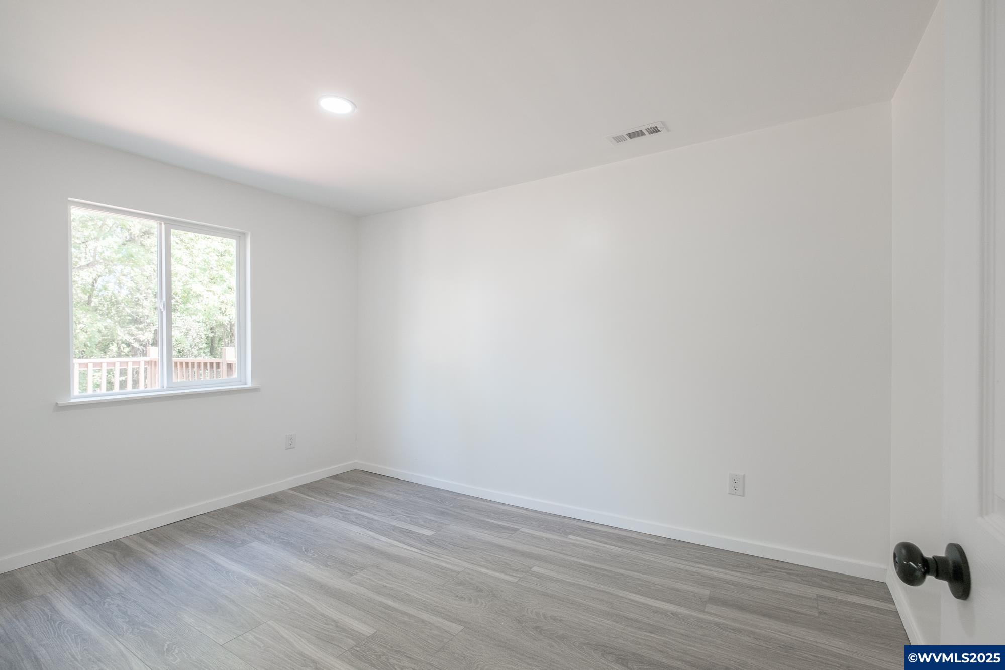 Sweet Home, Oregon 97386, United States, 3 Bedrooms Bedrooms, ,1 BathroomBathrooms,Residential,Active,189943