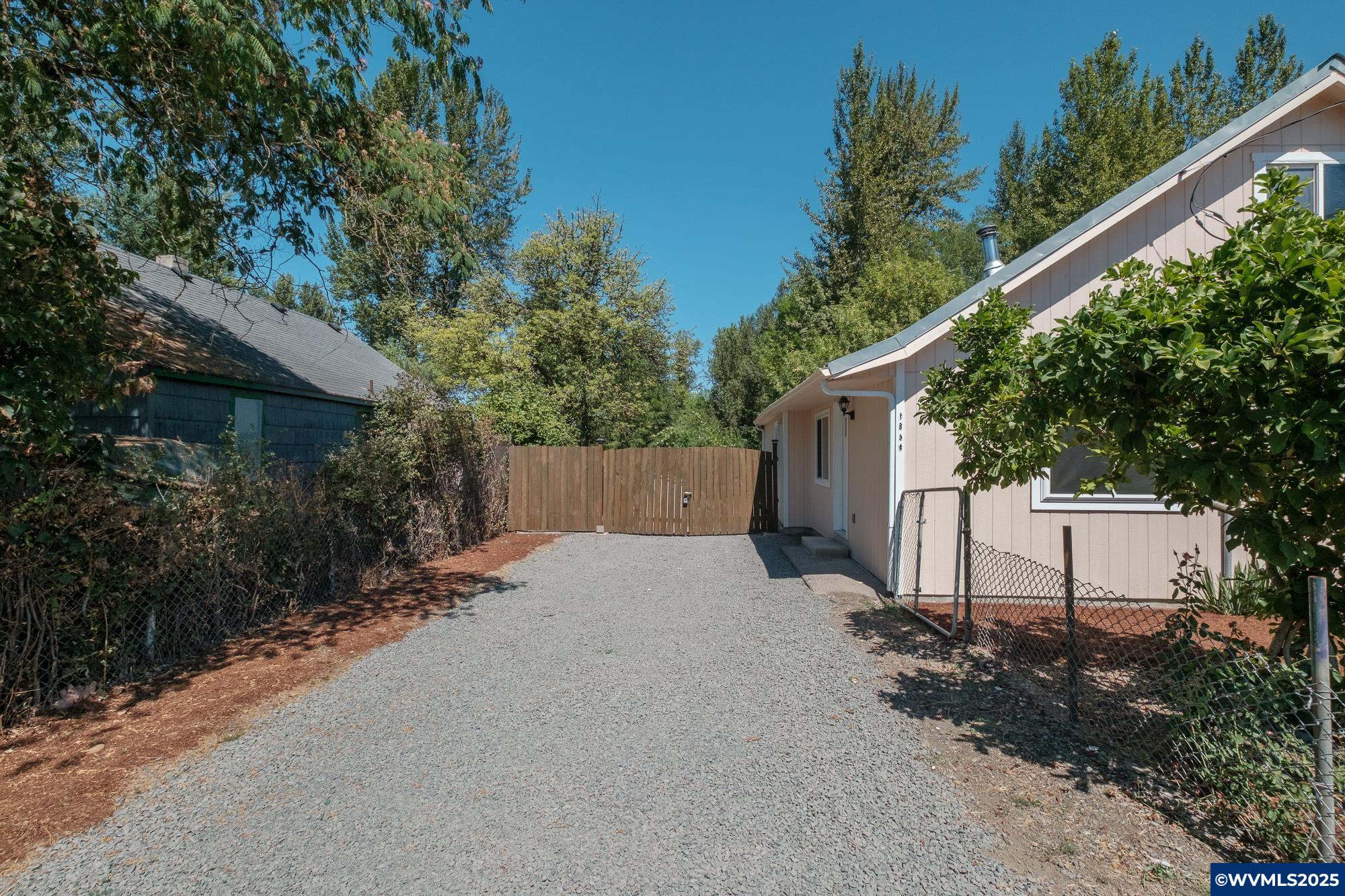 Sweet Home, Oregon 97386, United States, 3 Bedrooms Bedrooms, ,1 BathroomBathrooms,Residential,Active,189943