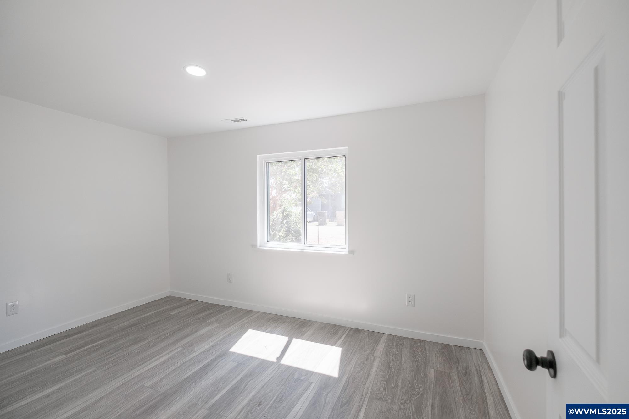 Sweet Home, Oregon 97386, United States, 3 Bedrooms Bedrooms, ,1 BathroomBathrooms,Residential,Active,189943