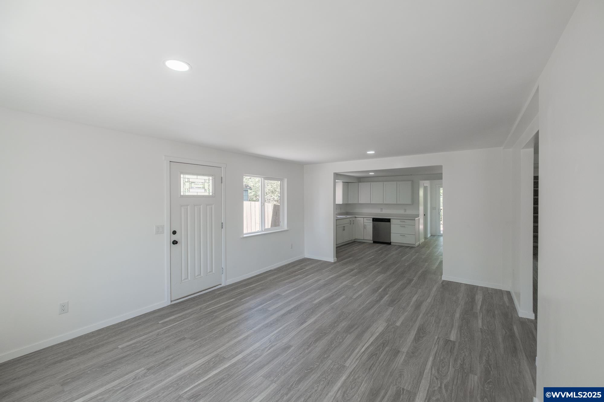 Sweet Home, Oregon 97386, United States, 3 Bedrooms Bedrooms, ,1 BathroomBathrooms,Residential,Active,189943