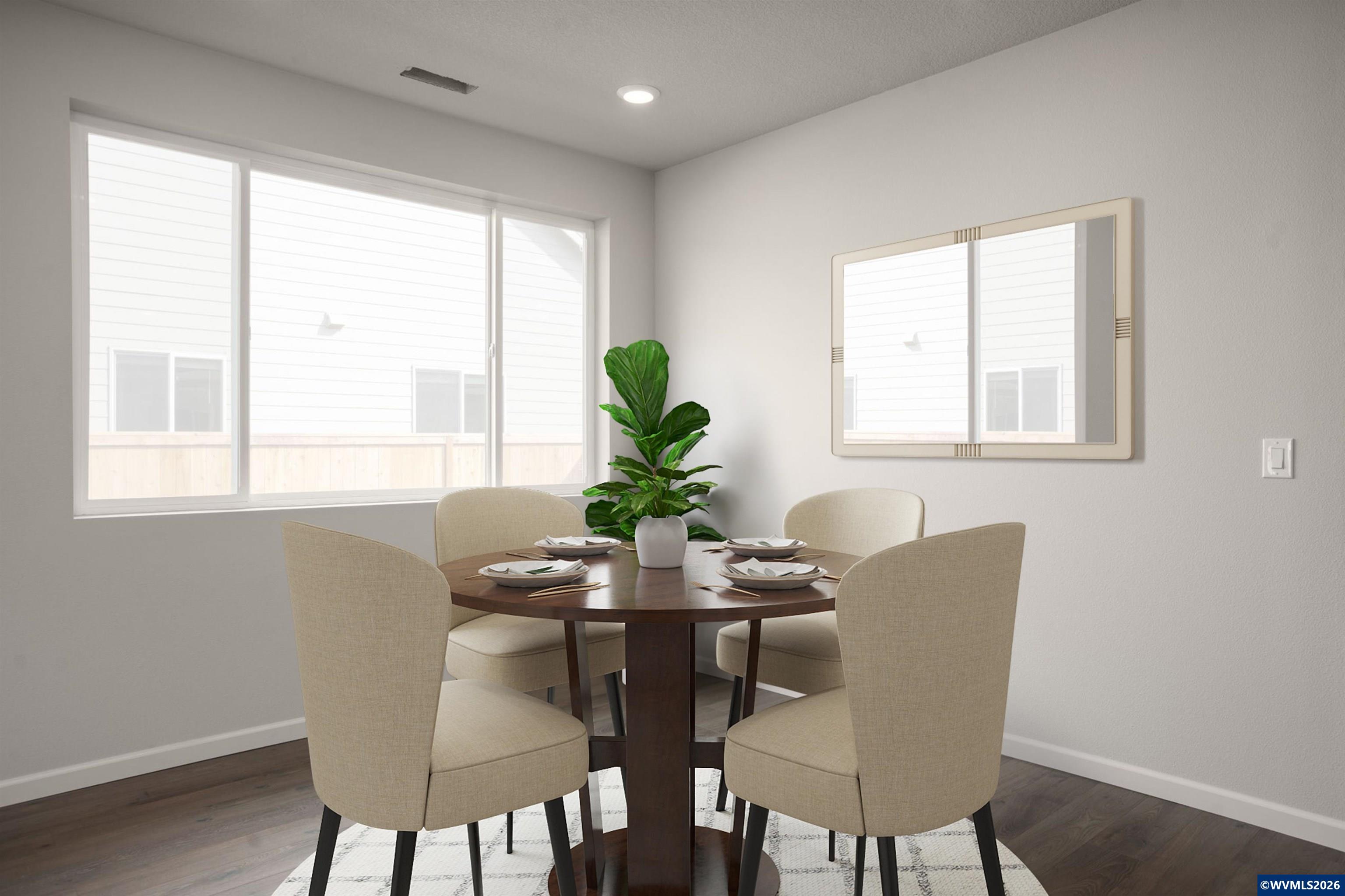 2674 Mt Saint Helens Av SE